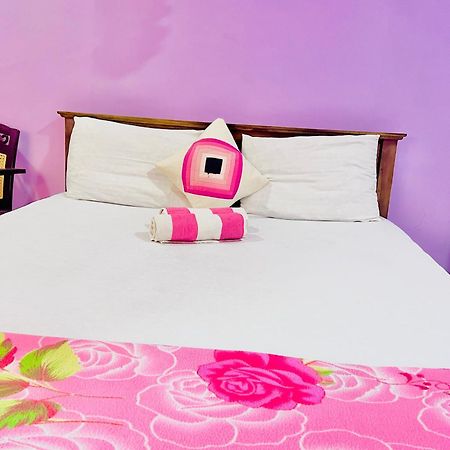 Gloriya Mathews Hotel Negombo Exterior photo